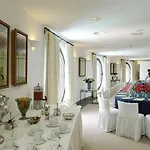 Resort Livvo Volcan Lanzarote 5*