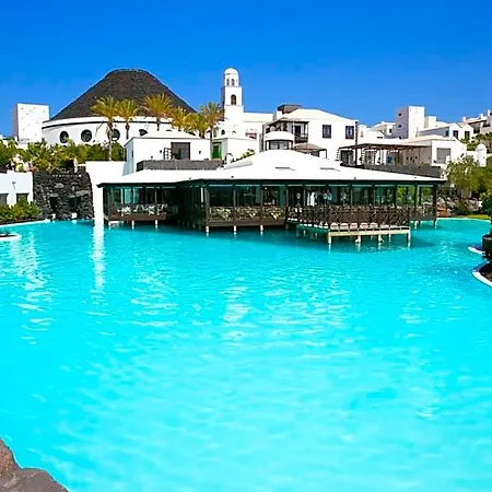 The Volcán Lanzarote 5*