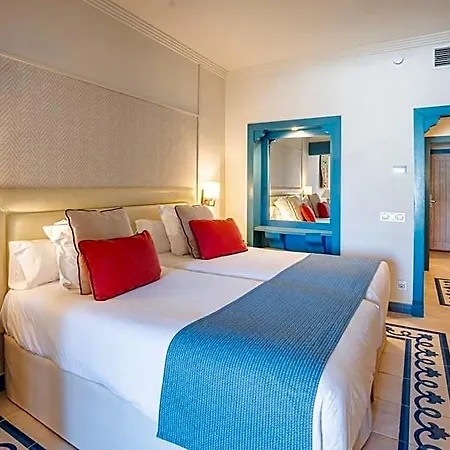 Livvo Volcan Lanzarote 5* Playa Blanca