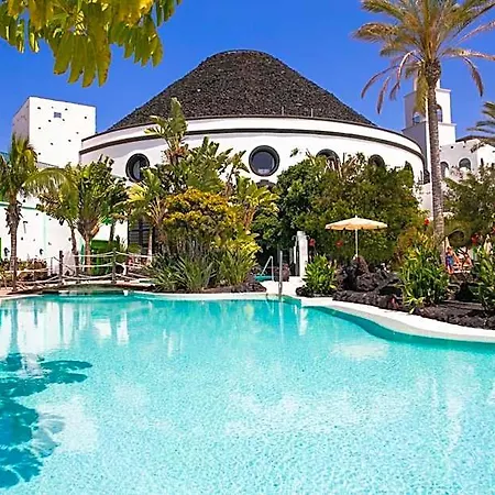 Livvo Volcan Lanzarote Resort