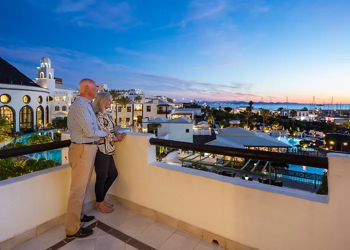 The Volcán Lanzarote Playa Blanca (Lanzarote)