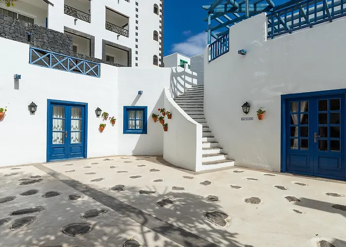 Livvo Volcan Lanzarote Resort