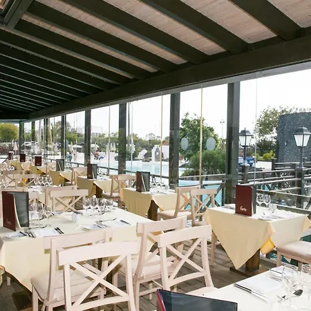 Livvo Volcan Lanzarote Resort